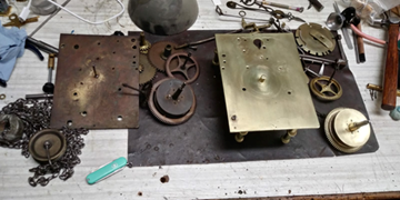 Carrying out the overhaul of a 30-hour Grandfather clock movement and case