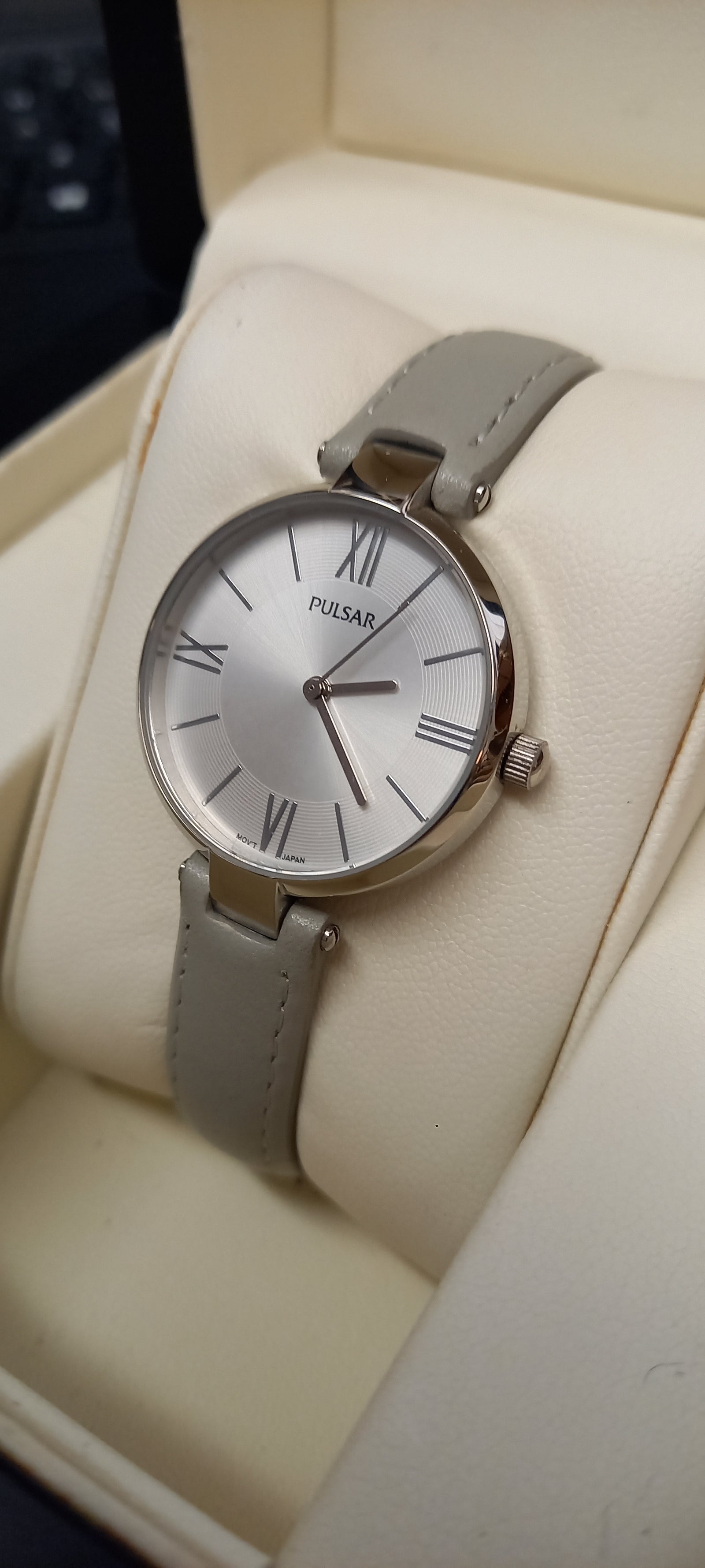 NEW Pulsar Ladies Watch, s/steel