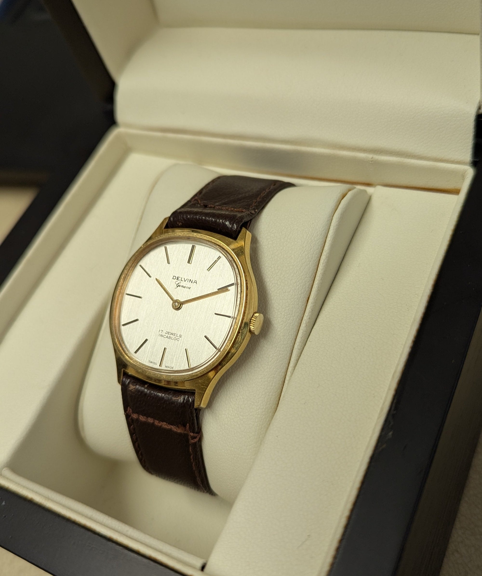 Vintage Delvina Geneve Manual Mechanical Watch